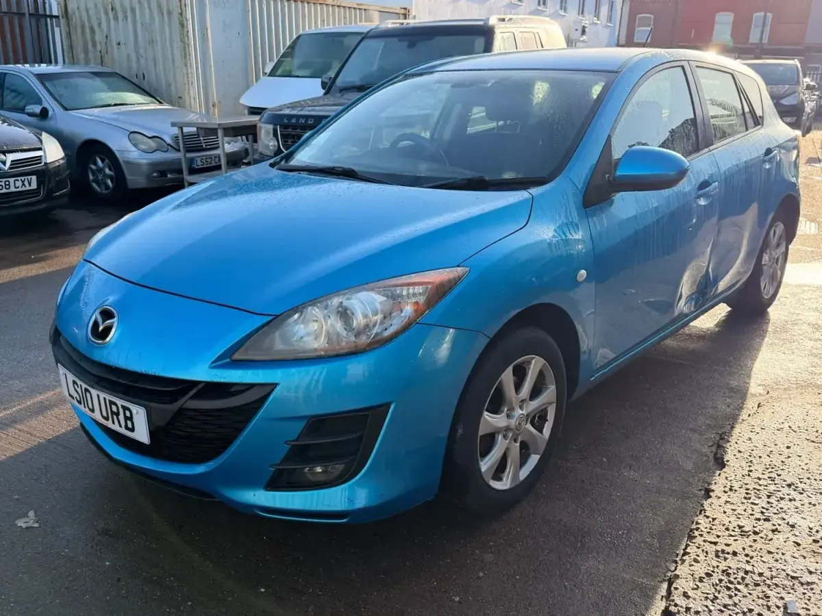 Używany Mazda 3 105 KM (77 kW) 2010 Niebieski Hatchback