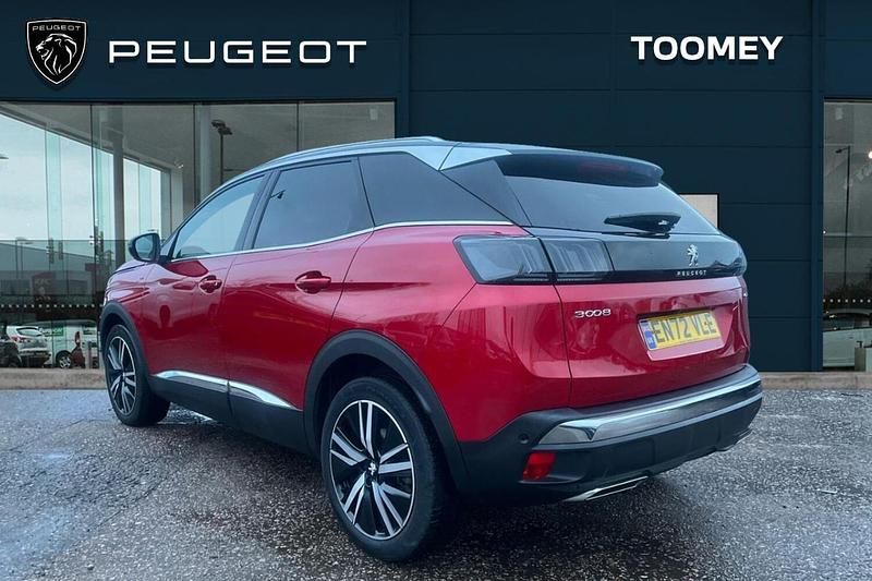 Used Peugeot 3008 Premium 131 HP (96 kW) 2022 Red SUV