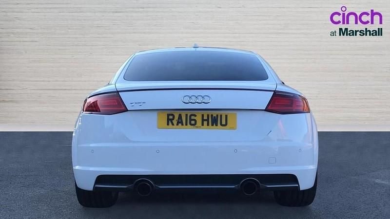 Used Audi TT S-Line 180 HP (132 kW) 2016 White Coupe