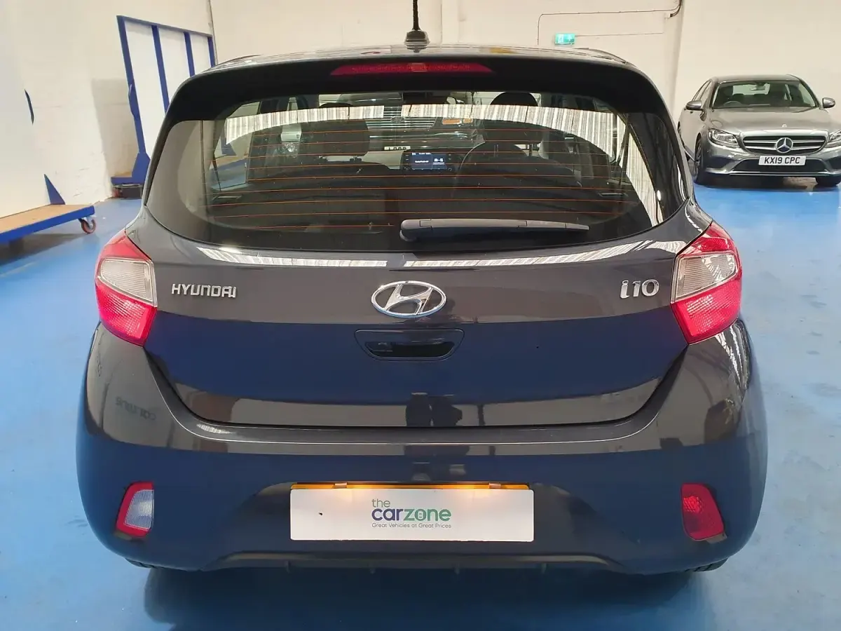 Used Hyundai i10 SE 67 HP (49 kW) 2022 Grey Hatchback