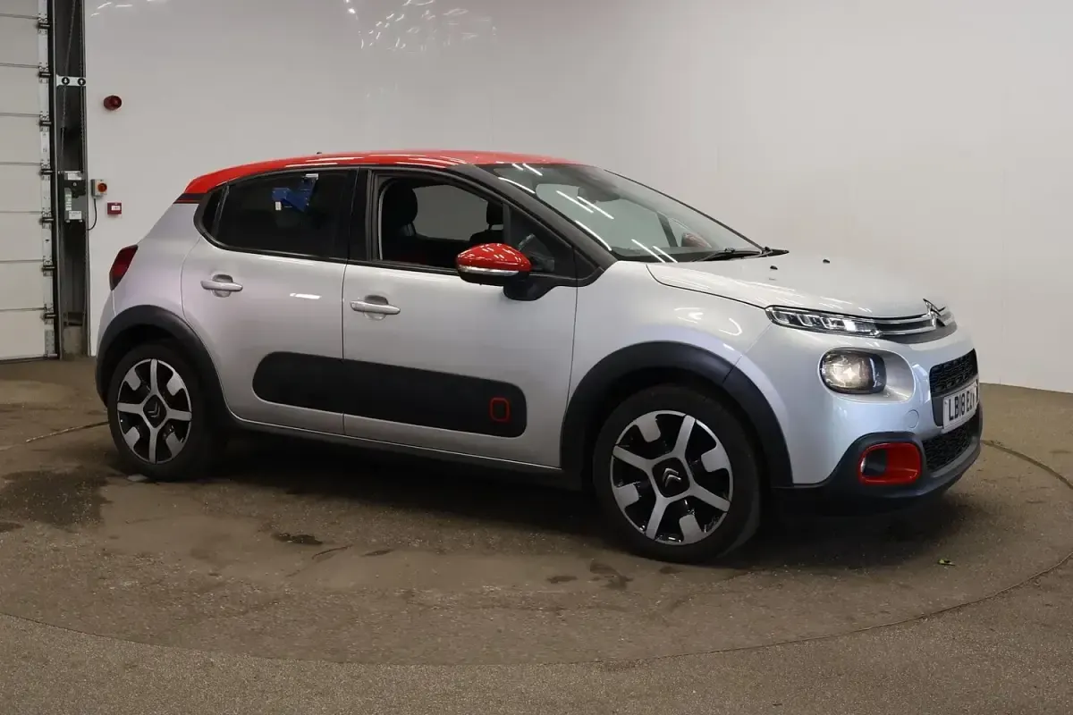 Used Citroën C3 Flair 82 HP (60 kW) 2018 Silver Hatchback