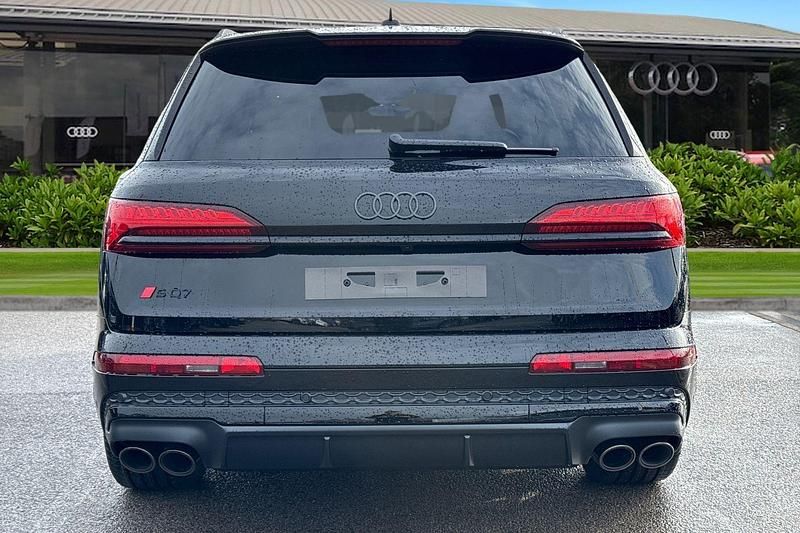 New Audi SQ7 Black Edition 2026 Black SUV