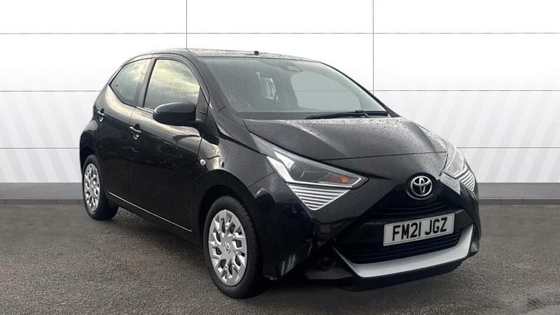 Black Used 2021 Toyota Aygo X-play Hatchback | £8,287 (Good price) - Image 1/3