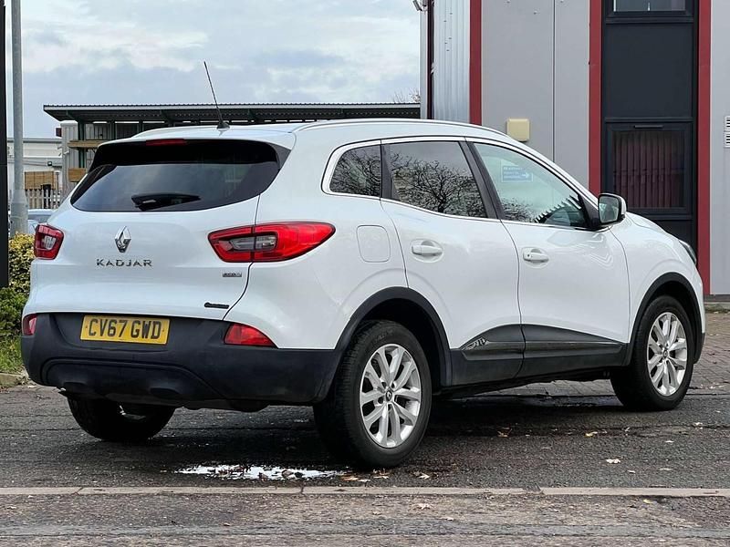 Gebraucht Renault Kadjar Dynamique 110 PS (80 kW) 2017 Weiß SUV