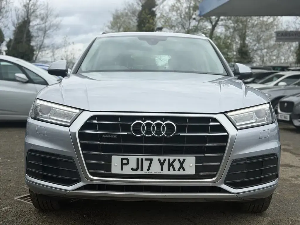 Used Audi Q5 Design 190 HP (139 kW) 2017 Silver SUV
