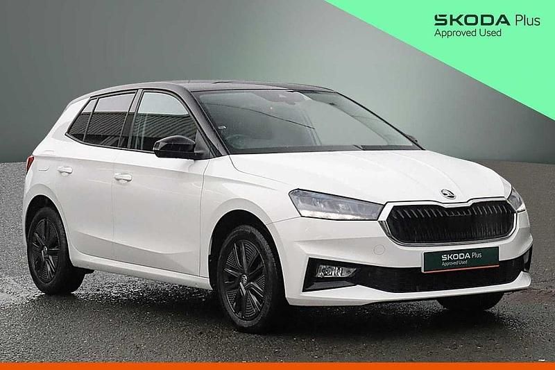 Used Skoda 110 R Colour Edition 81 HP (59 kW) 2022 Candy white black magic pearl effect Hatchback