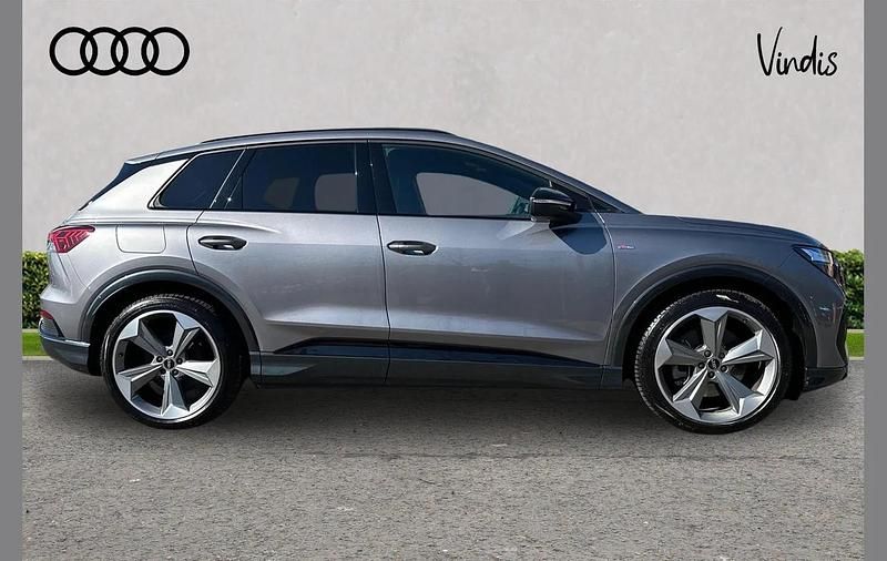 Used Audi Q4 e-tron Black Edition 206 kW (281 HP) 2025 Grey SUV