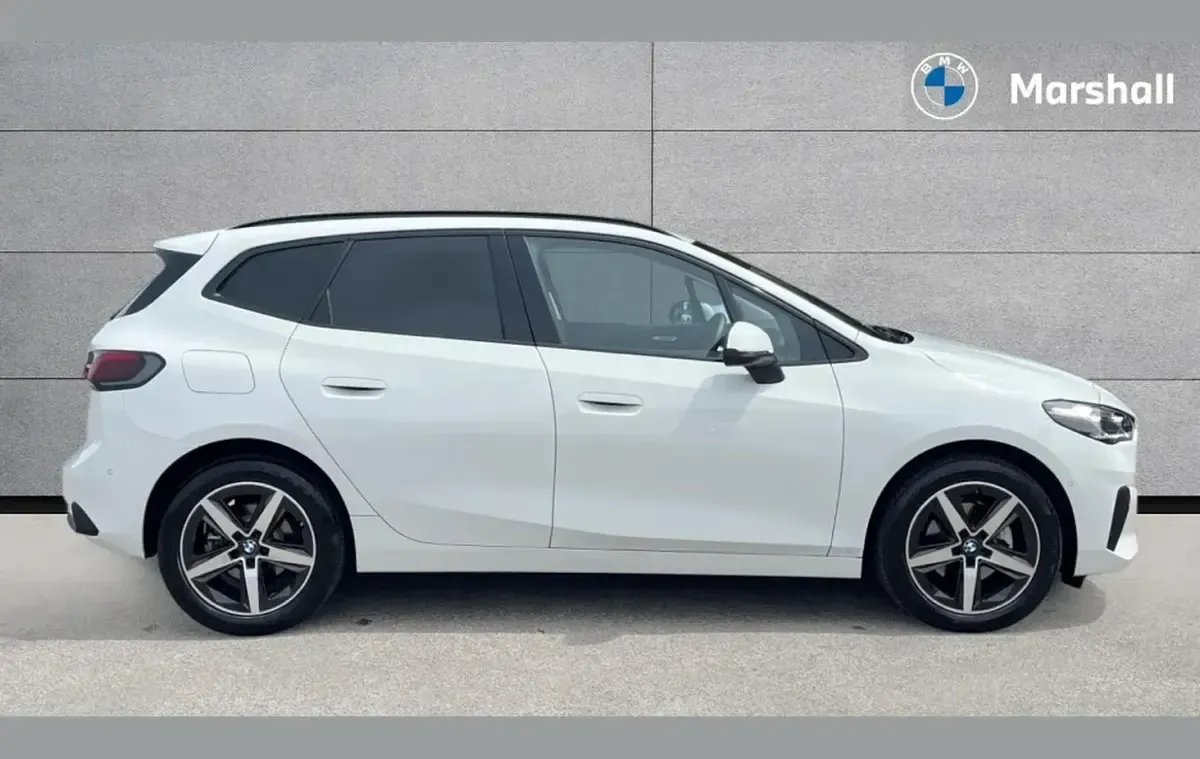 Used BMW 220 Sport Line 154 HP (113 kW) 2025 White Hatchback