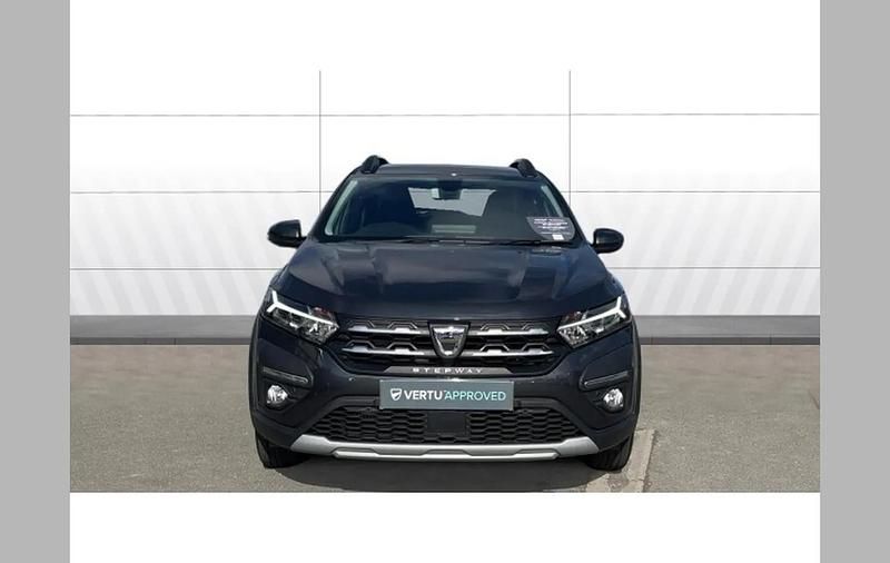 Used Dacia Sandero Prestige 90 HP (66 kW) 2022 Grey SUV