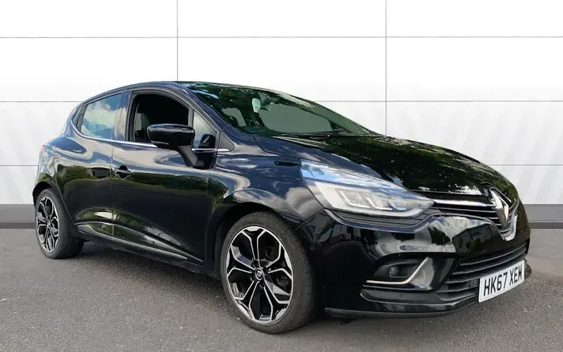 Used Renault Clio Signature 90 HP (66 kW) 2018 Hatchback