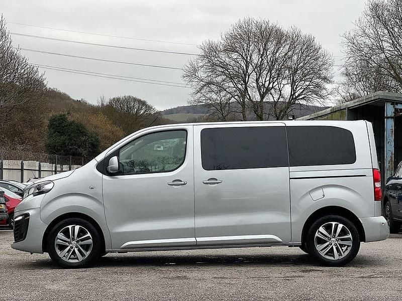 Used Peugeot Traveller Allure 175 HP (128 kW) 2019 Grey MPV
