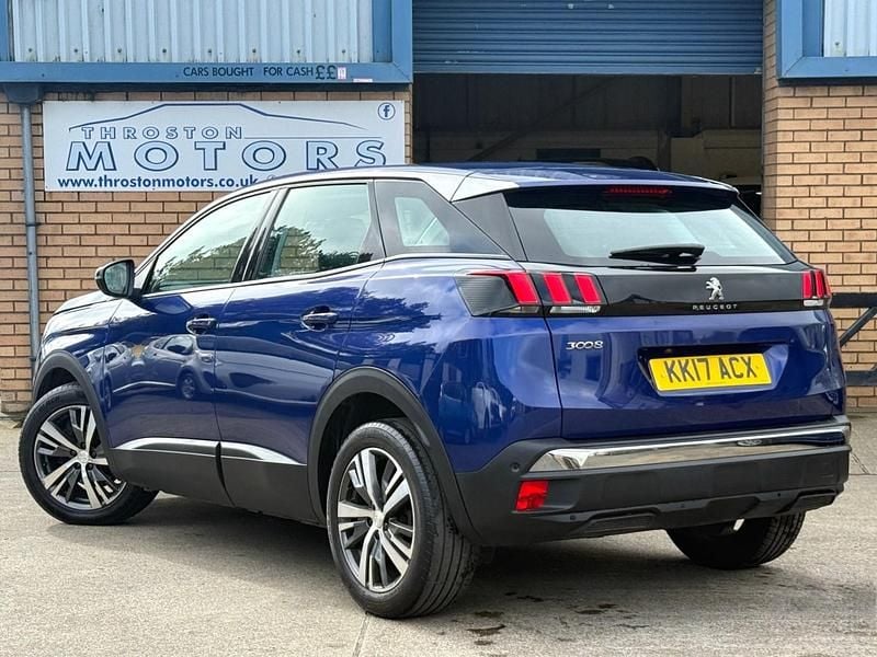 Second-hand Peugeot 3008 Active 2017 Albastru SUV