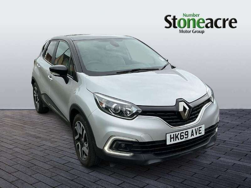 Silver/black Used 2019 Renault Captur Iconic SUV | £9,596 (Fair price) - Image 1/4