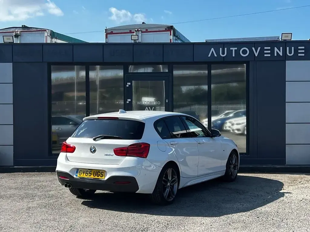 Used BMW 120 M Sport 190 HP (139 kW) 2015 White Hatchback