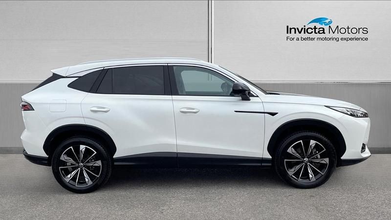 Used MG HS Trophy 169 HP (124 kW) 2024 White SUV