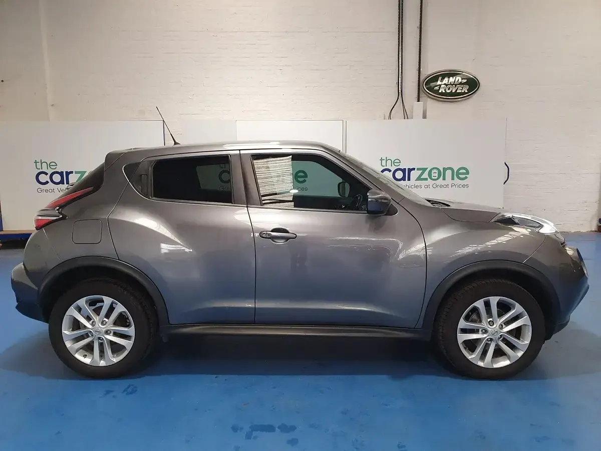 Used Nissan Juke N-Connecta 2017 Grey SUV