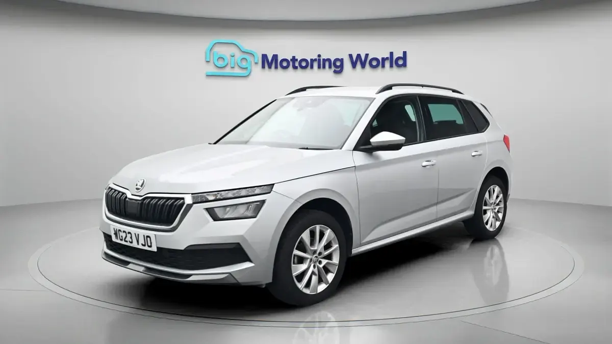 Used Skoda Kamiq SE Drive 95 HP (69 kW) 2023 Silver SUV