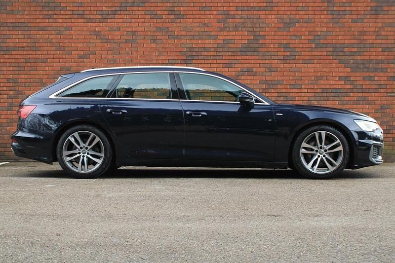 Used Audi A6 S-Line 286 HP (210 kW) 2019 Blue Estate