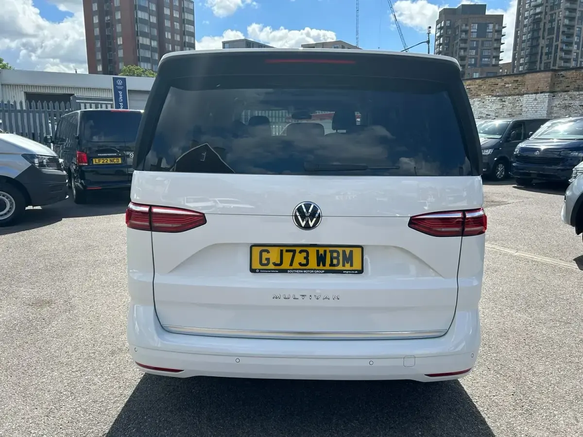 Used VW Multivan Style 204 HP (150 kW) 2023 White MPV