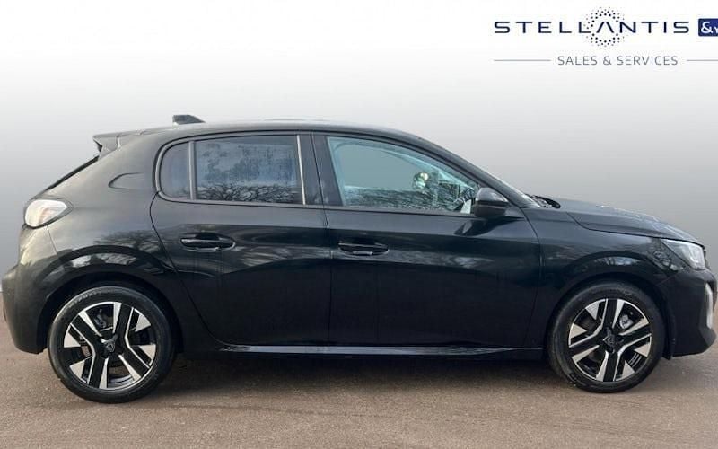 Used Peugeot 208 Allure 101 HP (74 kW) 2025 Black Hatchback