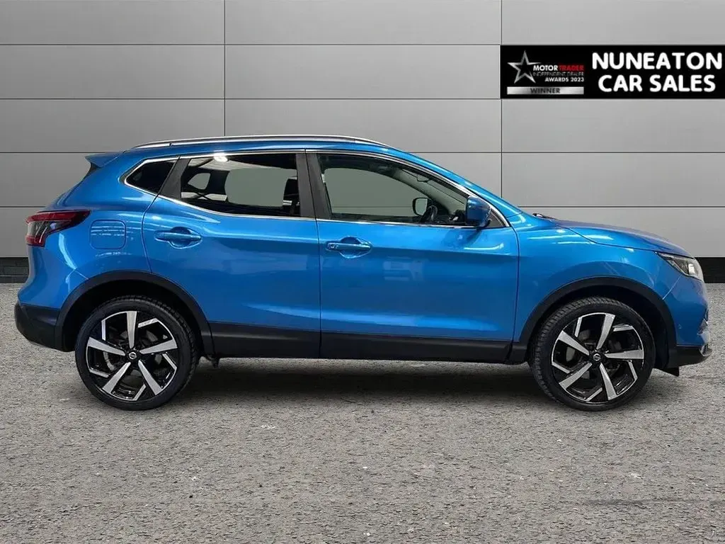 Used Nissan Qashqai S 115 HP (84 kW) 2017 Blue SUV