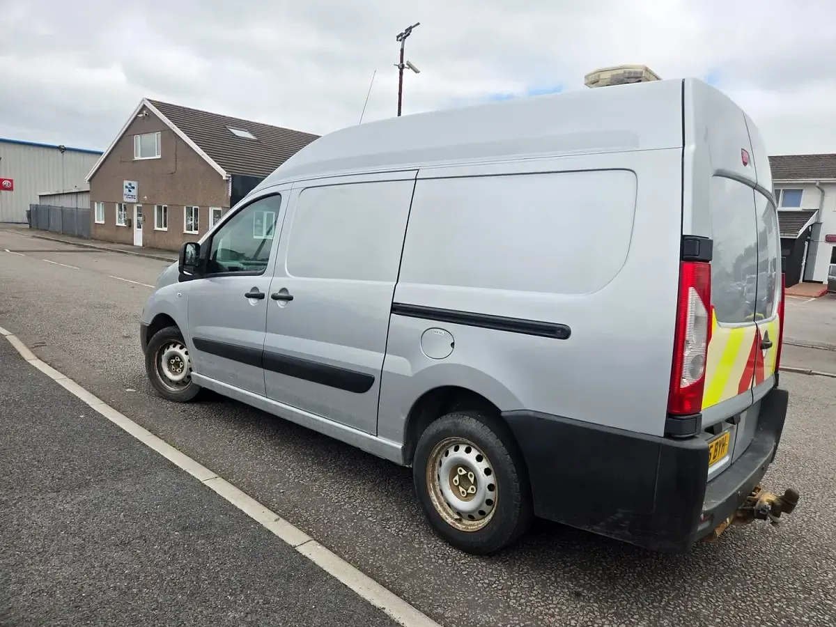 Used Peugeot Expert 2015 Silver Van