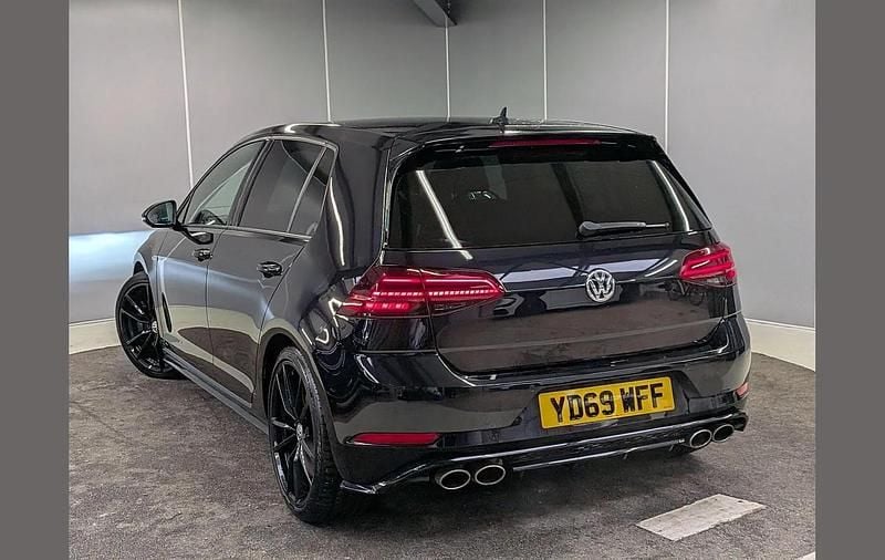 Used VW Golf VII R 300 HP (220 kW) 2019 Black Hatchback