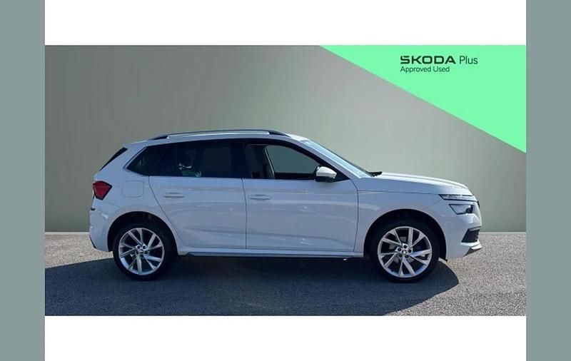 Used Skoda Kamiq SE L Executive 150 HP (110 kW) 2022 White SUV