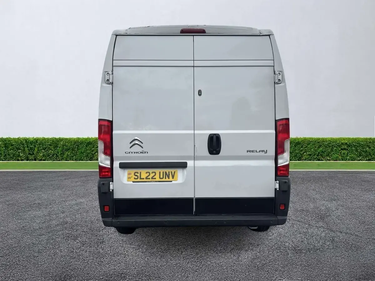 Used Citroën Relay 140 HP (102 kW) 2022 White Van