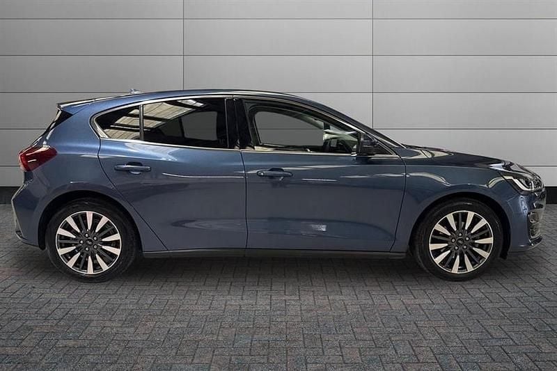 Usado Ford Focus Titanium 155 HP (114 kW) 2022 Azul Citadino