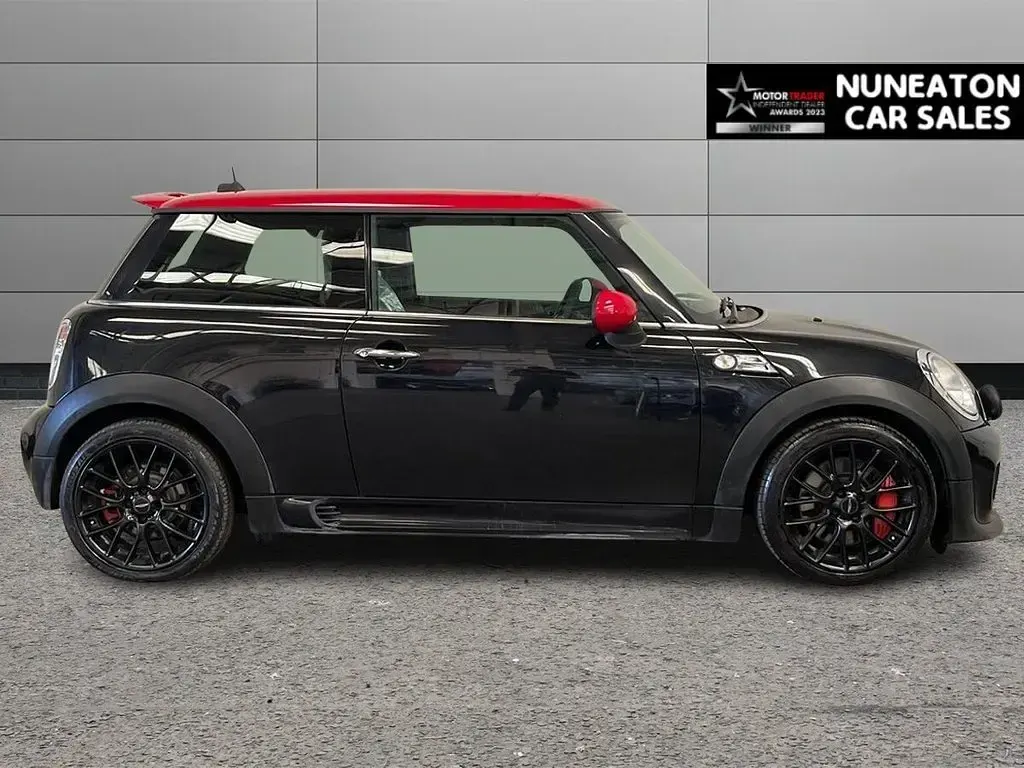 Used Mini John Cooper Works Hatch 211 HP (155 kW) 2011 Black Hatchback