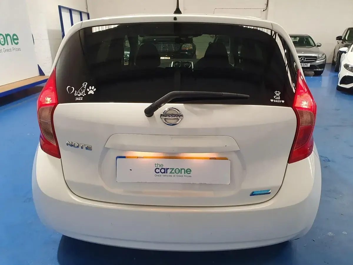 Used Nissan Note Acenta Premium 80 HP (58 kW) 2014 White Hatchback