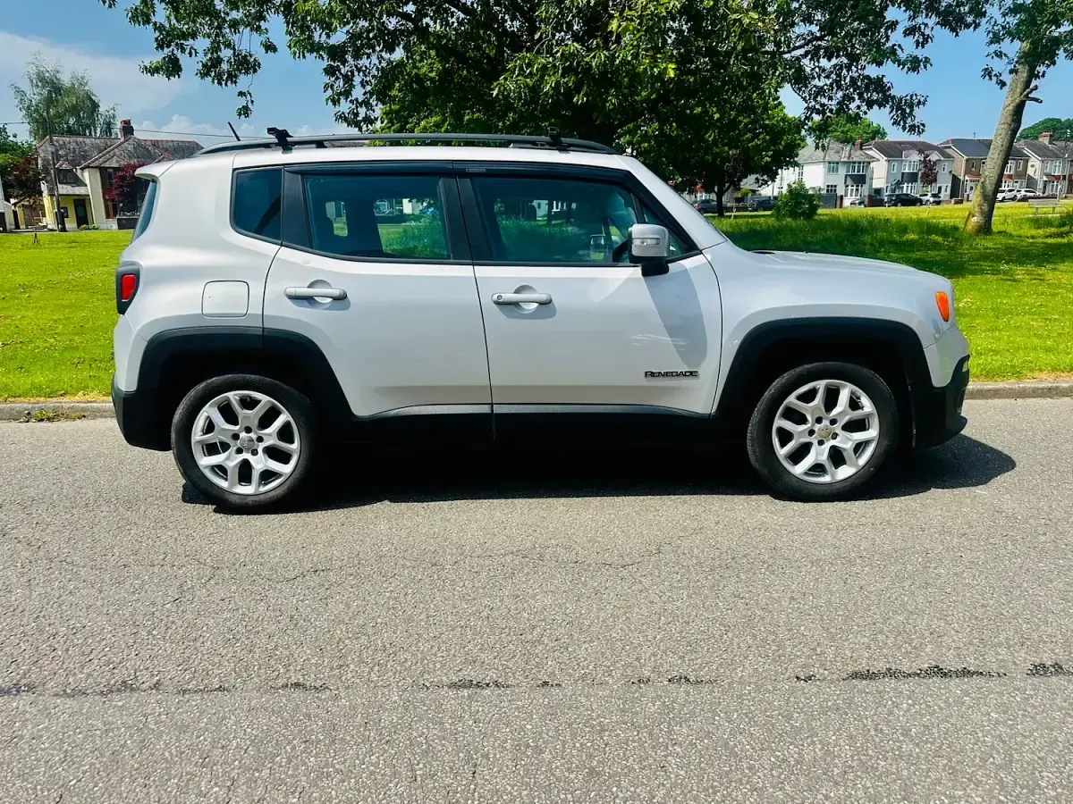 Used Jeep Renegade Longitude 120 HP (88 kW) 2015 Grey SUV