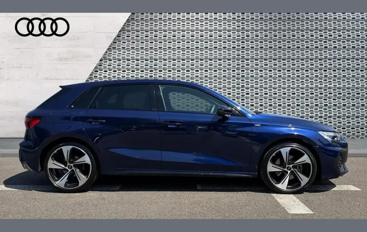 Used Audi A3 Black Edition 150 HP (110 kW) 2025 Blue Hatchback