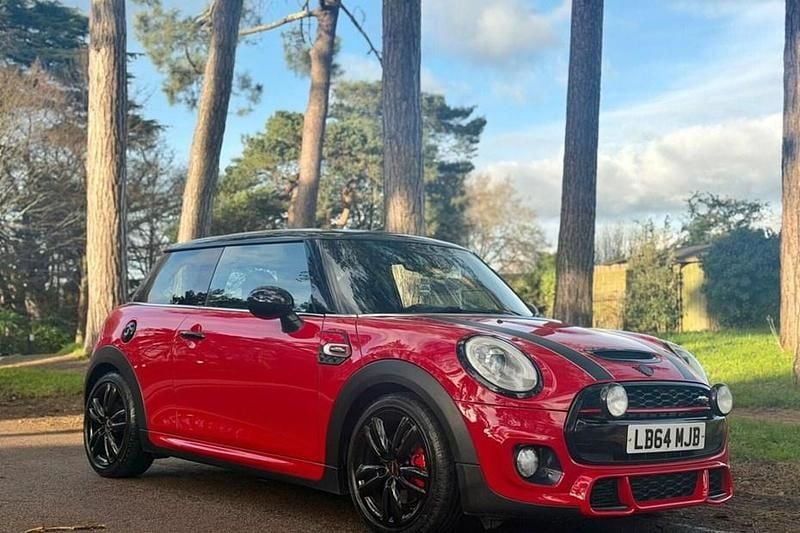 Red Used 2014 Mini Cooper S Hatch Hatchback | £5,995 (Fair price) - Image 1/1