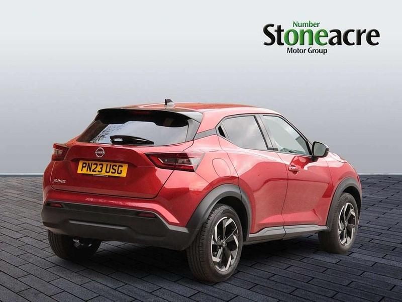 Used Nissan Juke N-Connecta 114 HP (83 kW) 2023 Red SUV