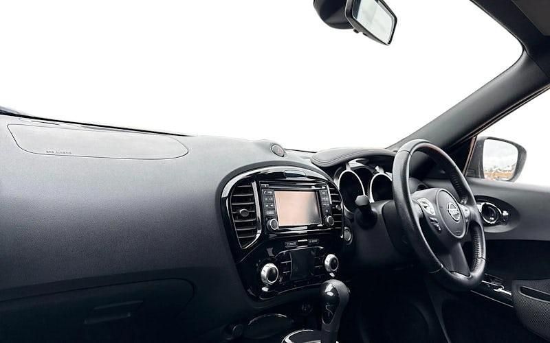 Used Nissan Juke N-Connecta 117 HP (86 kW) 2017 Black SUV