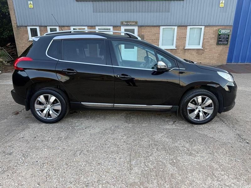 Używany Peugeot 2008 Allure 92 KM (67 kW) 2013 Czarny SUV