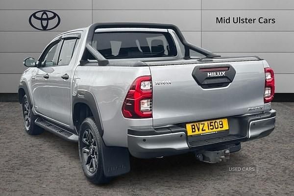 Used Toyota HiLux 201 HP (147 kW) 2024 Silver Pickup