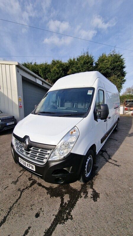 White Used 2019 Renault Master Business Van | £6,995 (Fair price) - Image 1/4
