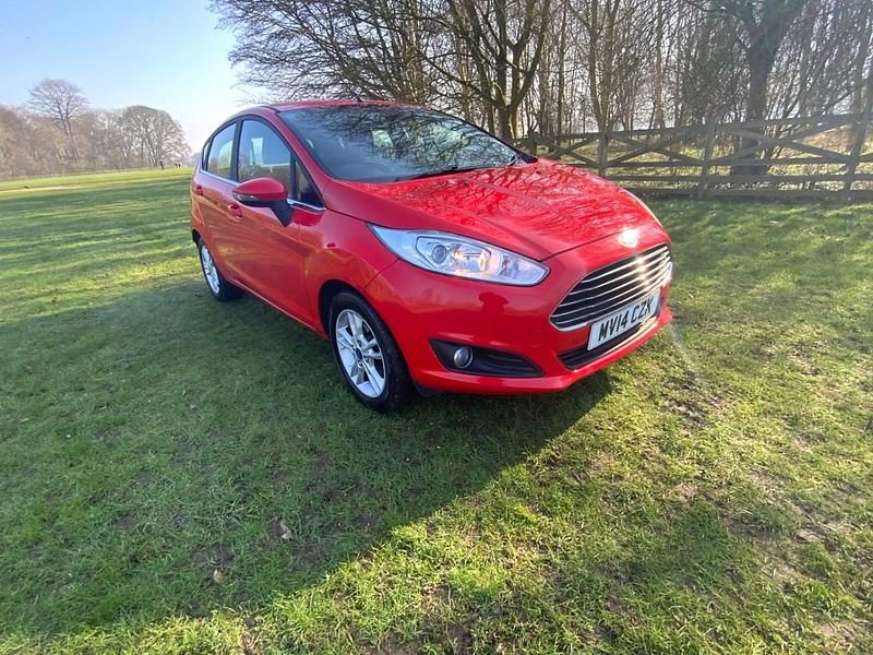 Used Ford Fiesta Zetec 2014 Red Hatchback