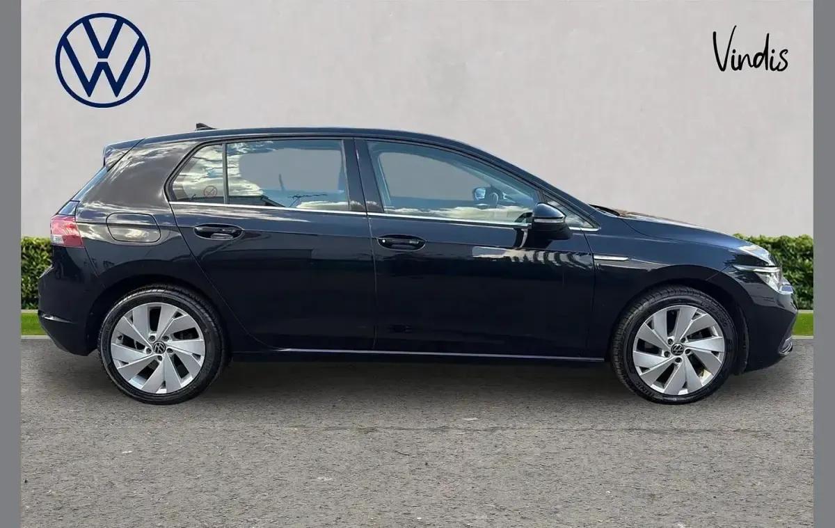 Used VW Golf VIII Style 147 HP (108 kW) 2020 Black Hatchback