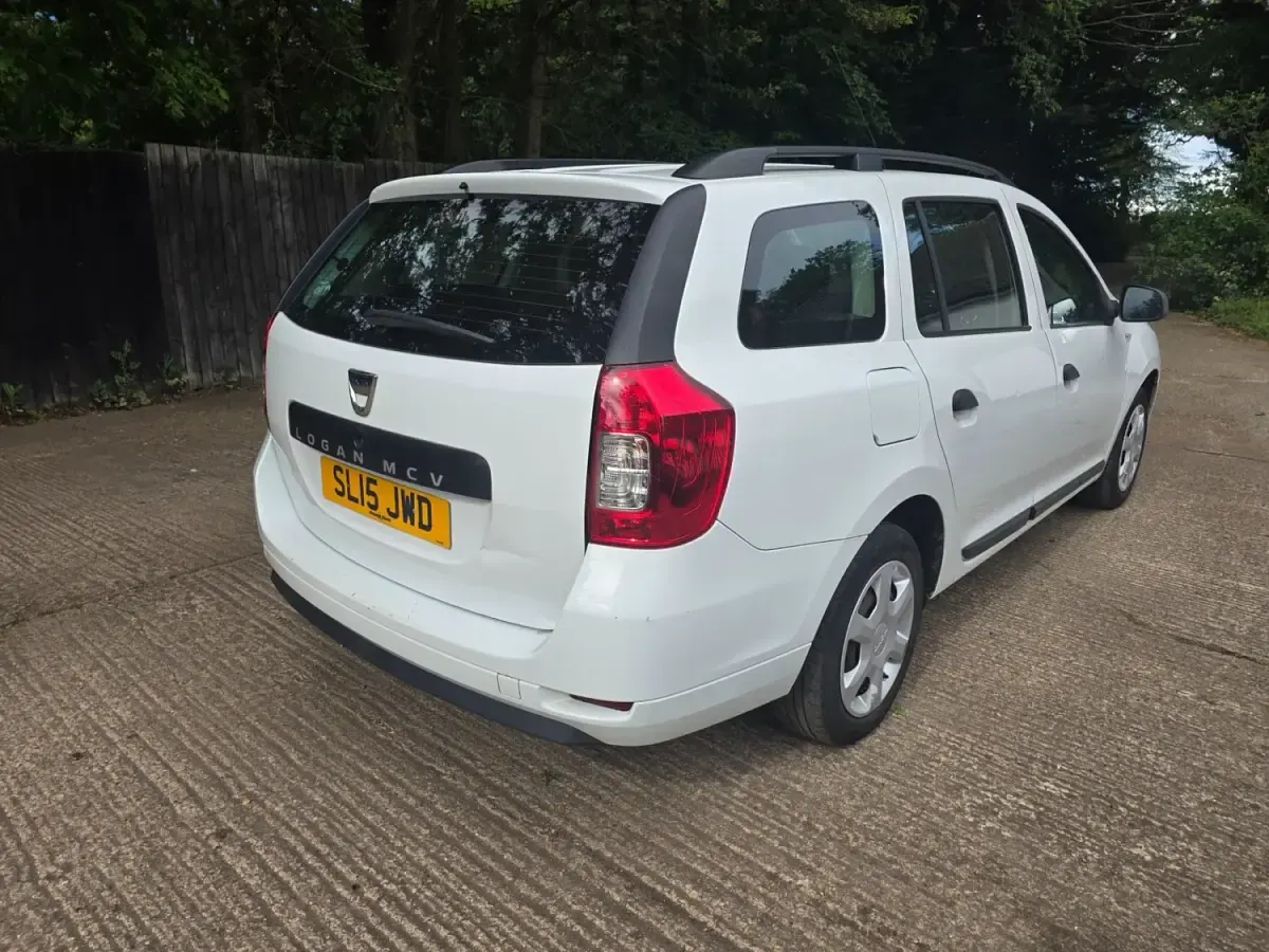 Używany Dacia Logan MCV Ambiance 2015 Biały Kombi