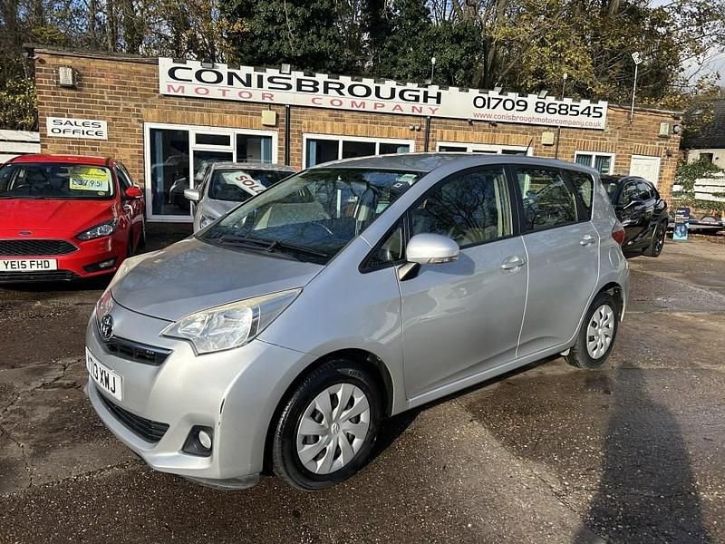 Silver Used 2013 Toyota Verso MPV | £1,995 - Image 1/4