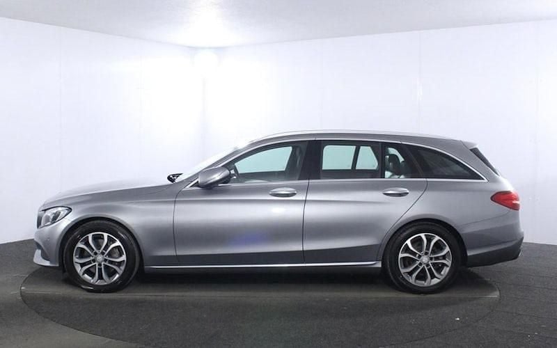 Used Mercedes C250 Premium 204 HP (150 kW) 2015 Silver Estate