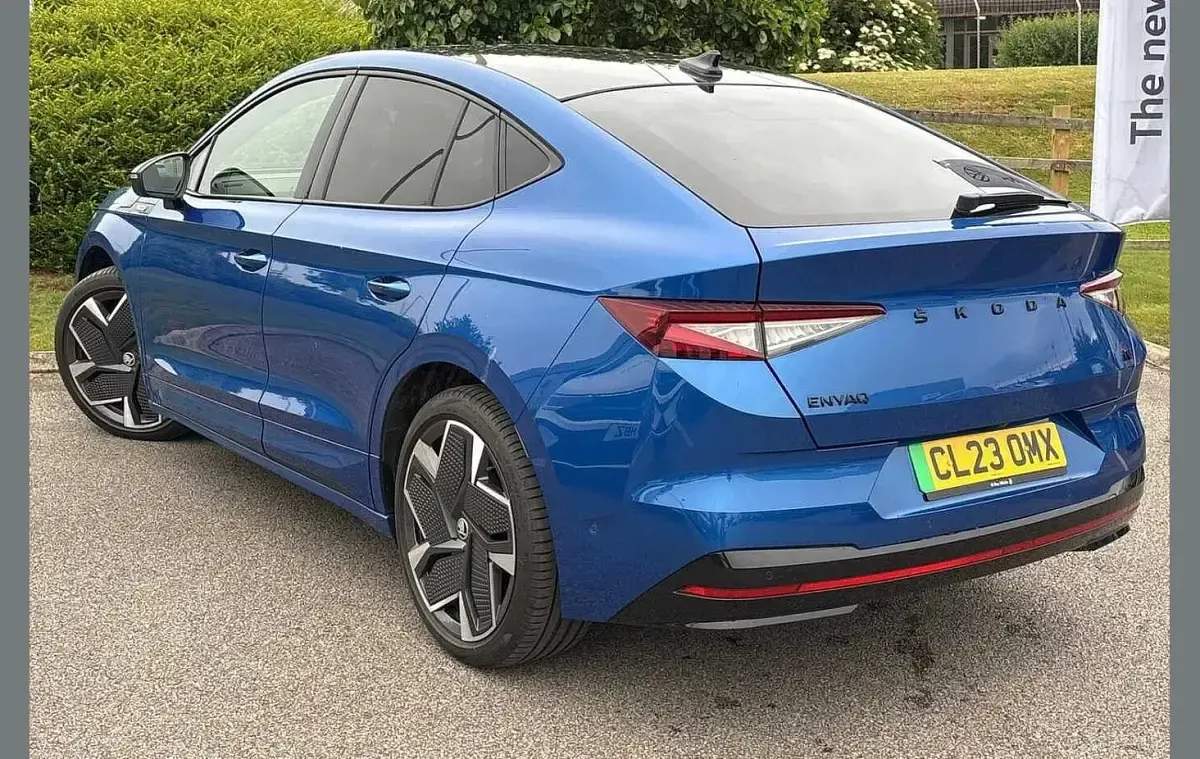 Used Skoda Enyaq iV vRS 219 kW (299 HP) 2023 Race blue metallic SUV