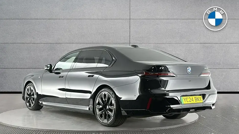 Used BMW i7 M Sport 330 kW (449 HP) 2024 Black Sedan
