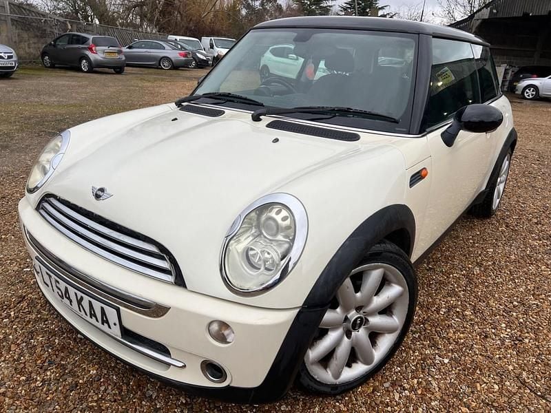 Used Mini Cooper Hatch 2004 White Hatchback
