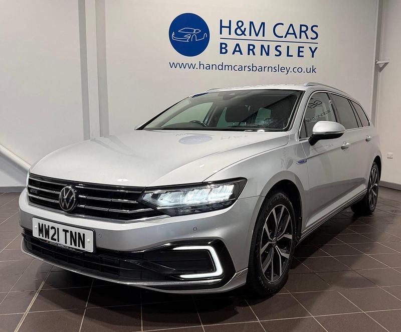 Used VW Passat GTE 218 HP (160 kW) 2021 Silver Estate