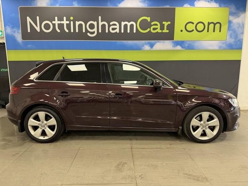 Used Audi A3 Sportback Sport 180 HP (132 kW) 2014 Red Hatchback